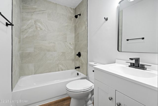 8104 Atlanta Pkwy, Louisville, KY 40214