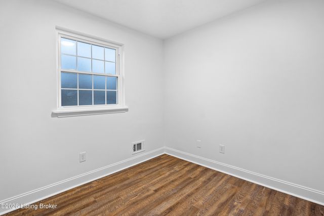 8104 Atlanta Pkwy, Louisville, KY 40214