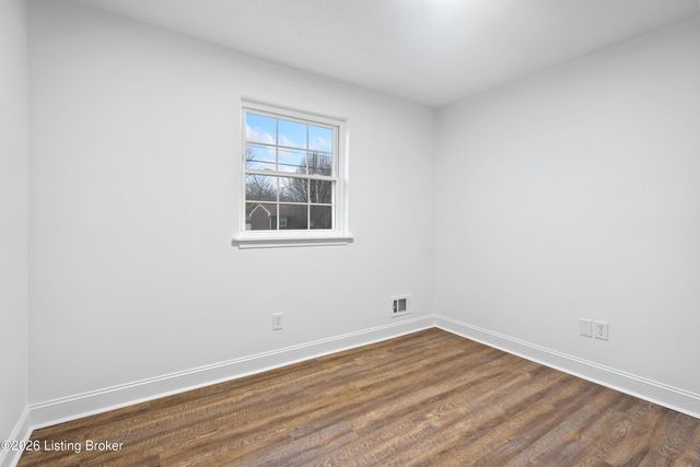 8104 Atlanta Pkwy, Louisville, KY 40214