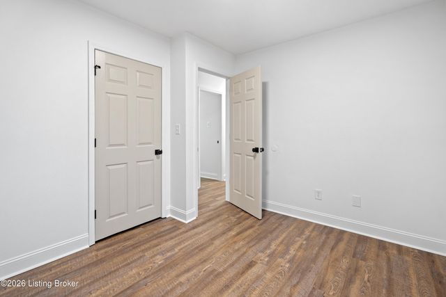 8104 Atlanta Pkwy, Louisville, KY 40214