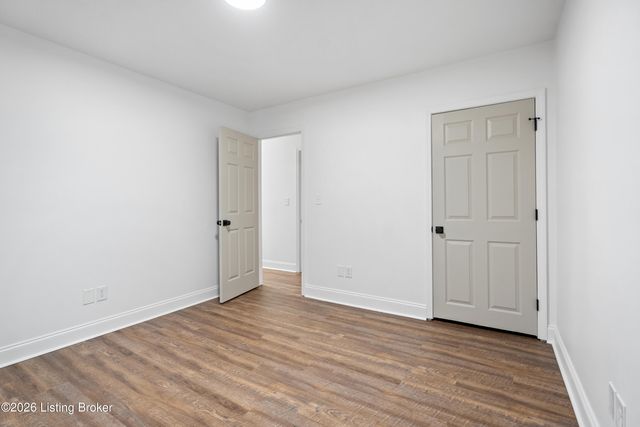 8104 Atlanta Pkwy, Louisville, KY 40214