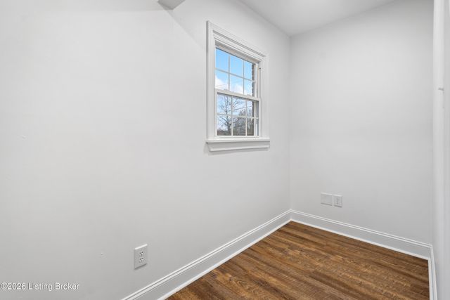 8104 Atlanta Pkwy, Louisville, KY 40214