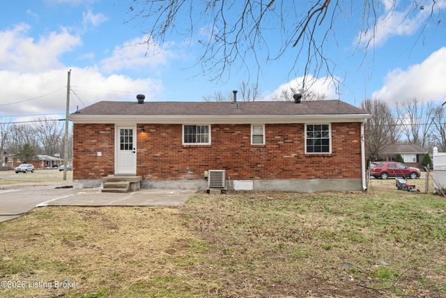 8104 Atlanta Pkwy, Louisville, KY 40214