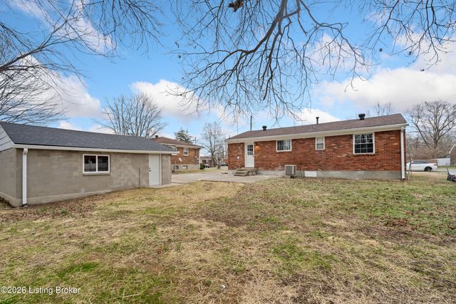 8104 Atlanta Pkwy, Louisville, KY 40214