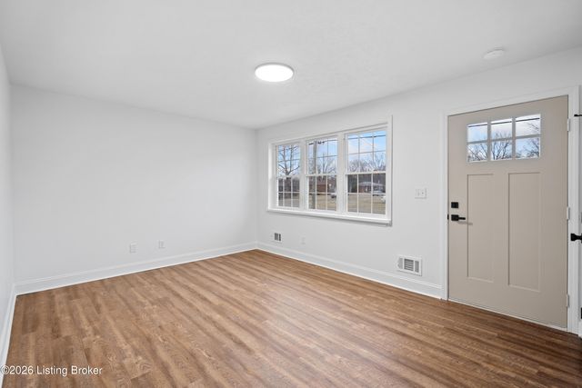 8104 Atlanta Pkwy, Louisville, KY 40214