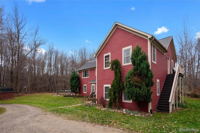 2222 Loree Road, Applegate, MI 48401