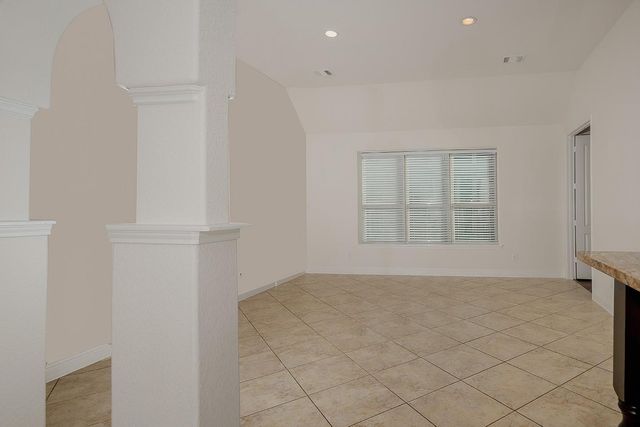 46 Caprice Bend Place, Tomball, TX 77375