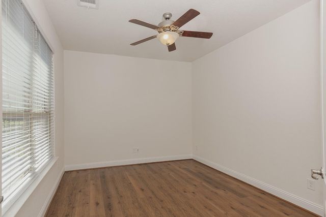 46 Caprice Bend Place, Tomball, TX 77375
