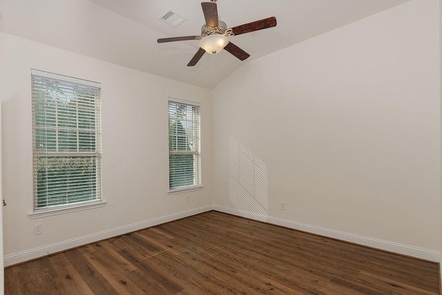 46 Caprice Bend Place, Tomball, TX 77375