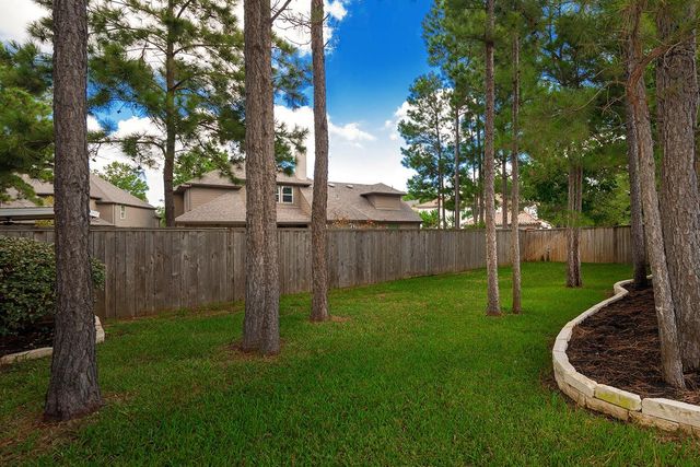 46 Caprice Bend Place, Tomball, TX 77375
