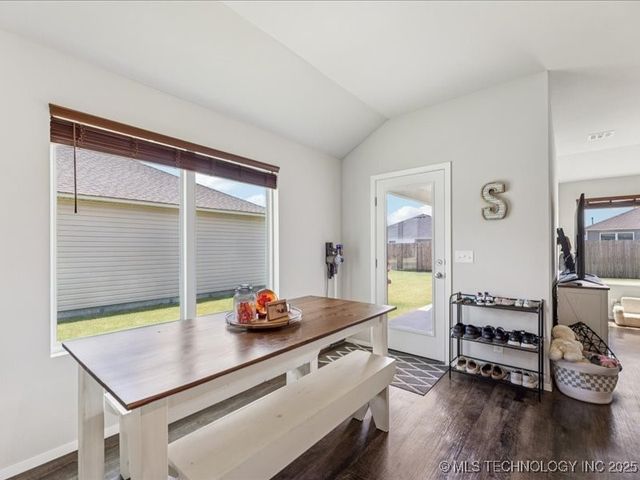 7502 E 144th Place N, Collinsville, OK 74021