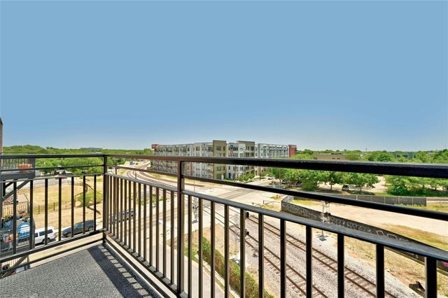 2235 E 6th ST 402, Austin, TX 78702