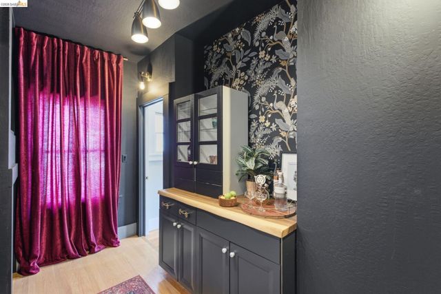 1504 Verdi St, Alameda, CA 94501