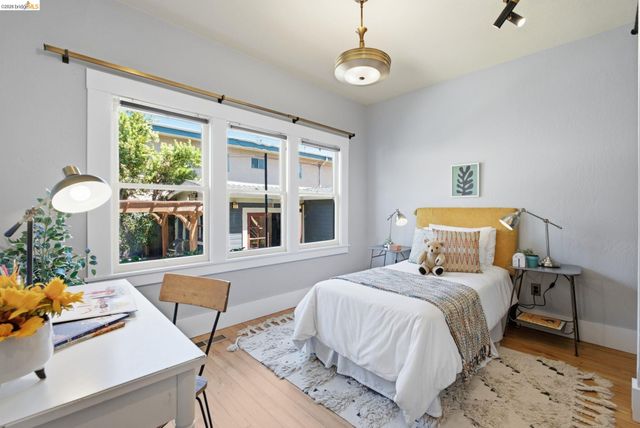 1504 Verdi St, Alameda, CA 94501