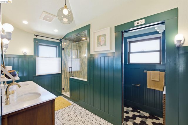 1504 Verdi St, Alameda, CA 94501