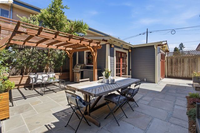 1504 Verdi St, Alameda, CA 94501