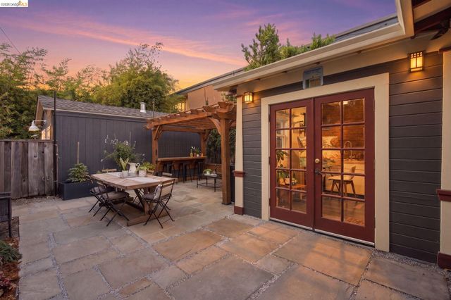 1504 Verdi St, Alameda, CA 94501