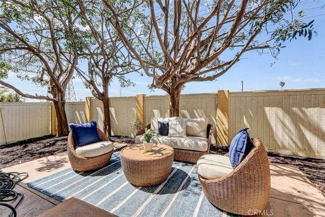 2621 Grant Avenue C, Redondo Beach, CA 90278