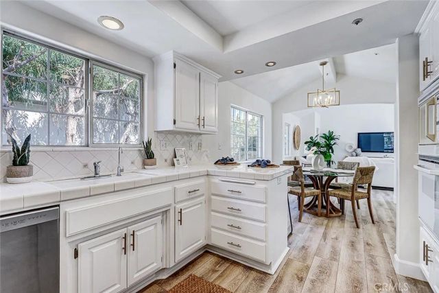 2621 Grant Avenue C, Redondo Beach, CA 90278