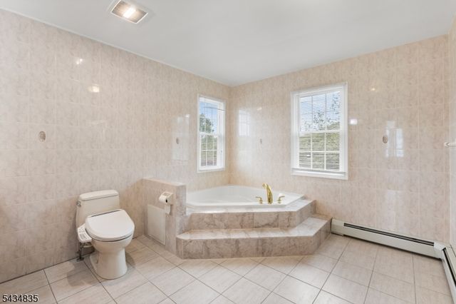 14 Lakeview Ter, Sussex Boro, NJ 07461
