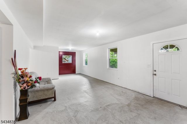 14 Lakeview Ter, Sussex Boro, NJ 07461