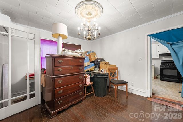 1311 N College Avenue, Newton, NC 28658