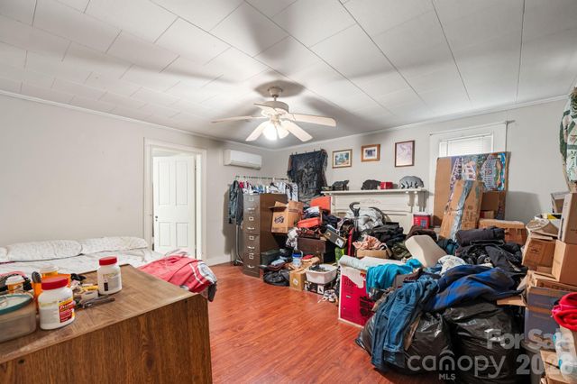 1311 N College Avenue, Newton, NC 28658