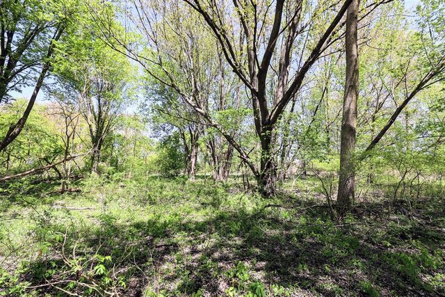 59070 Benny Ct, Grand Junction, MI 49056