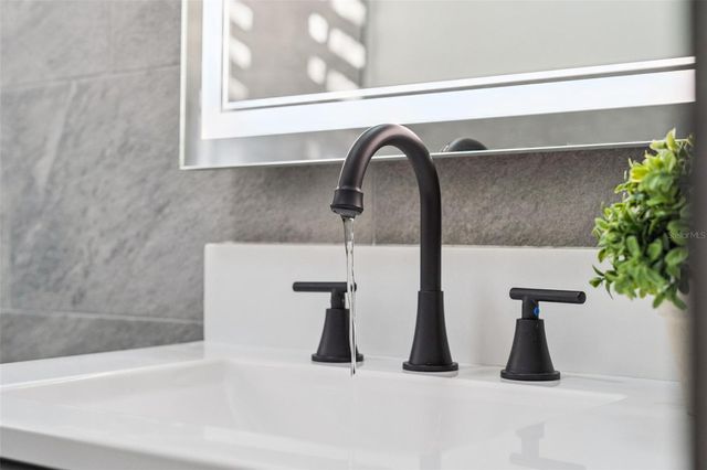 803 E HARWOOD STREET, Orlando, FL 32803