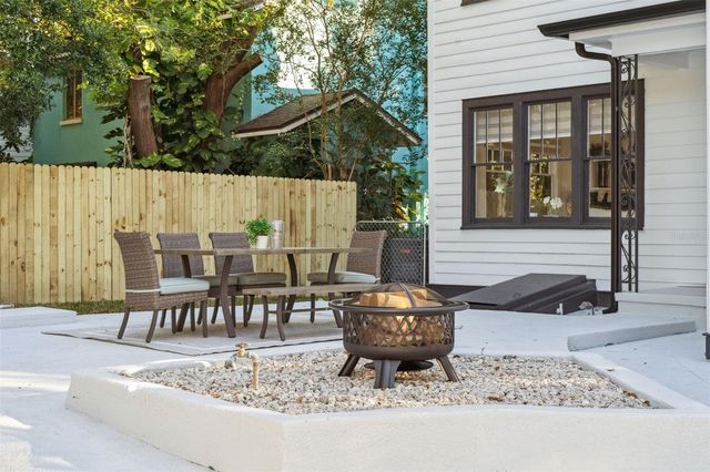 803 E HARWOOD STREET, Orlando, FL 32803