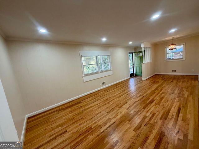 1648 Hammond Woods Circle SW, Marietta, GA 30008