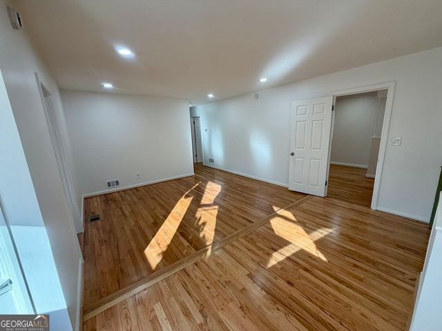 1648 Hammond Woods Circle SW, Marietta, GA 30008