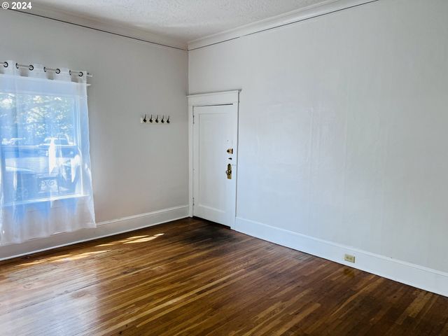 1346 Se 43RD Ave, Portland, OR 97215