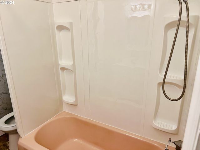 1346 Se 43RD Ave, Portland, OR 97215