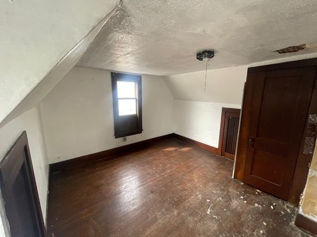 261 N 6th Avenue, Kankakee, IL 60901