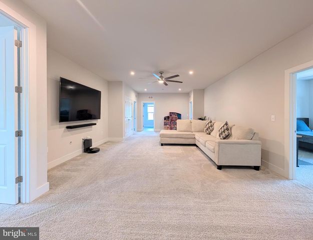 43176 BITTER PERSIMMON CT, Centreville, VA 20120