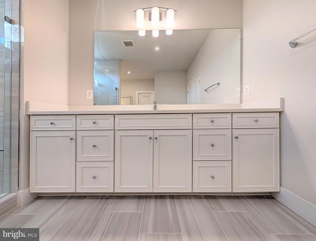 43176 BITTER PERSIMMON CT, Centreville, VA 20120