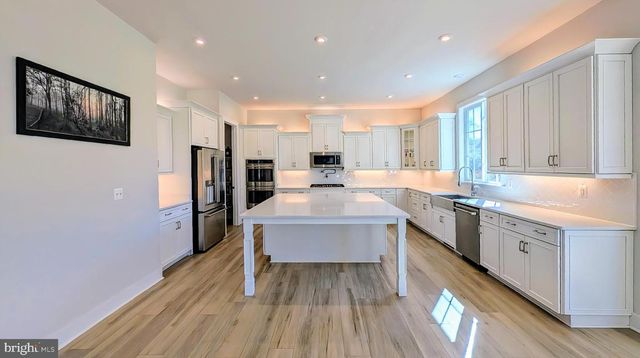43176 BITTER PERSIMMON CT, Centreville, VA 20120