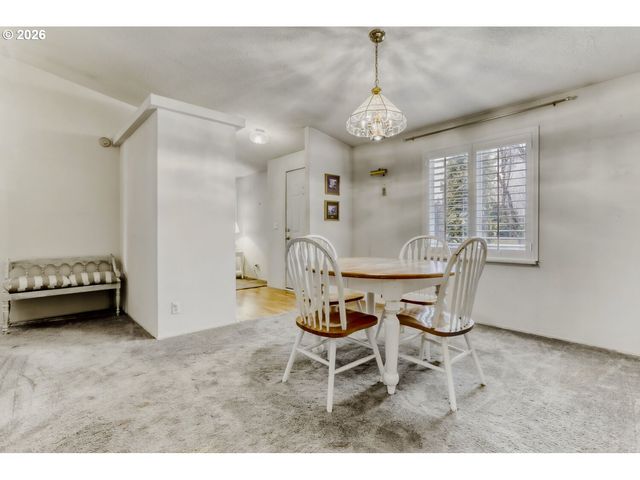 32460 Se VALENTINE Ln, Eagle Creek, OR 97022