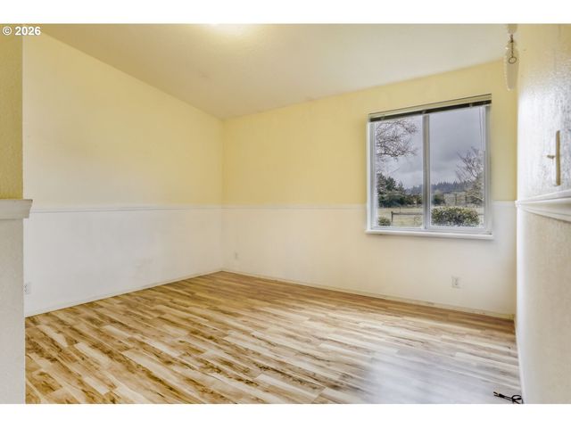 32460 Se VALENTINE Ln, Eagle Creek, OR 97022