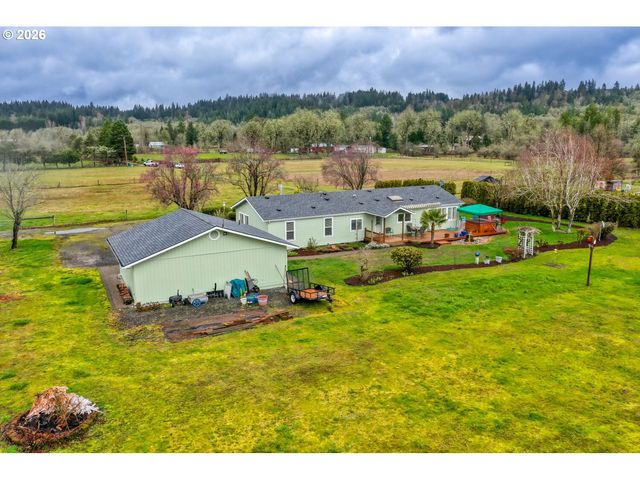 32460 Se VALENTINE Ln, Eagle Creek, OR 97022