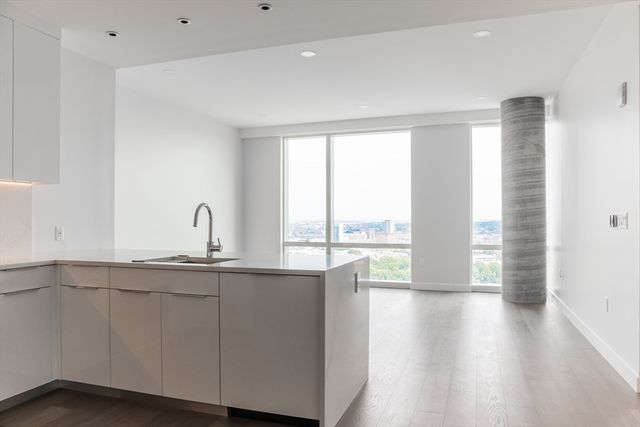 188 Brookline Ave 24B, Boston, MA 02215