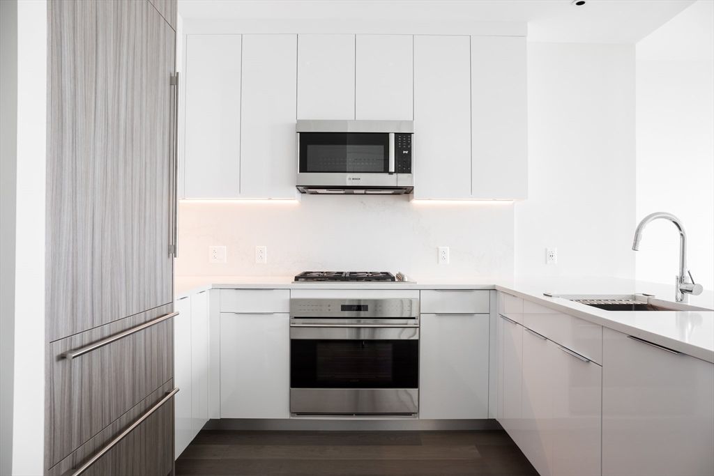 188 Brookline Ave 24B, Boston, MA 02215