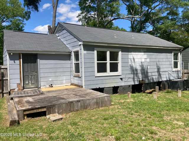 567 Robinhood Road, Jackson, MS 39206