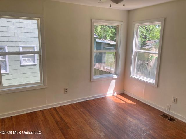 567 Robinhood Road, Jackson, MS 39206