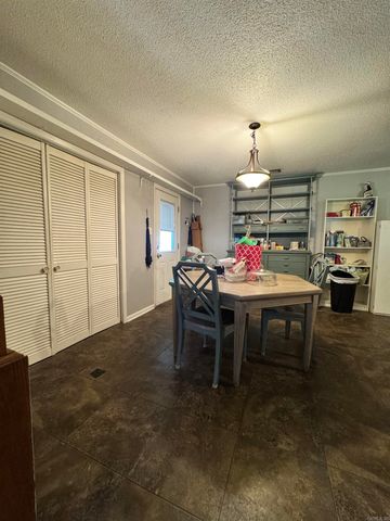 1330 Glenmere Circle, Malvern, AR 72104