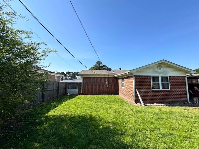 1330 Glenmere Circle, Malvern, AR 72104