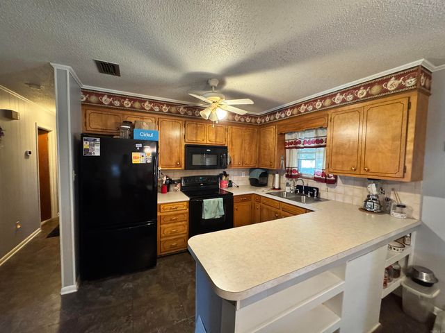 1330 Glenmere Circle, Malvern, AR 72104