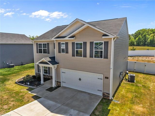 218 Birch Tree Way, Mayodan, NC 27027