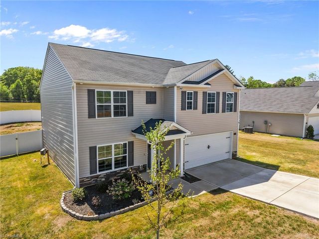 218 Birch Tree Way, Mayodan, NC 27027